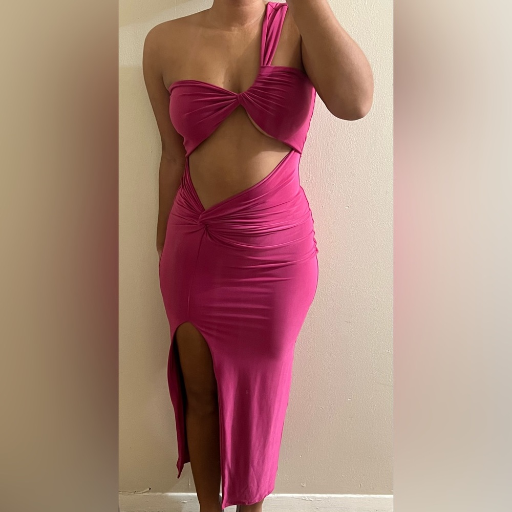 NWT Fashion Nova Fuchsia Pink One Shoulder Cut Out Midi Dress
